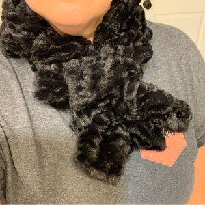 Faux fur scarf/collar
